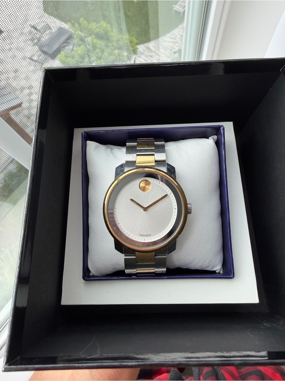 Unisex Movado Two-Tone Stainless Steel Watch - White Dial, Gold & Silver